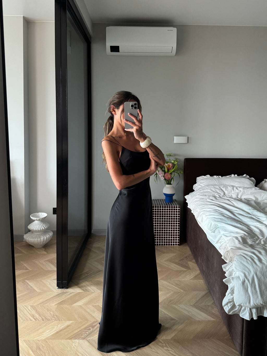 Lilia dress in Black