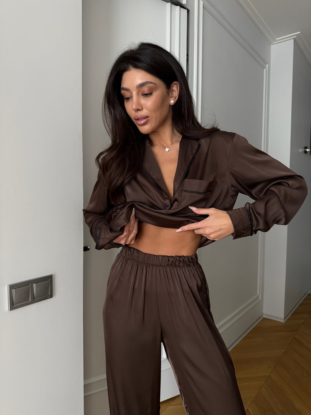 Meris in Brown
