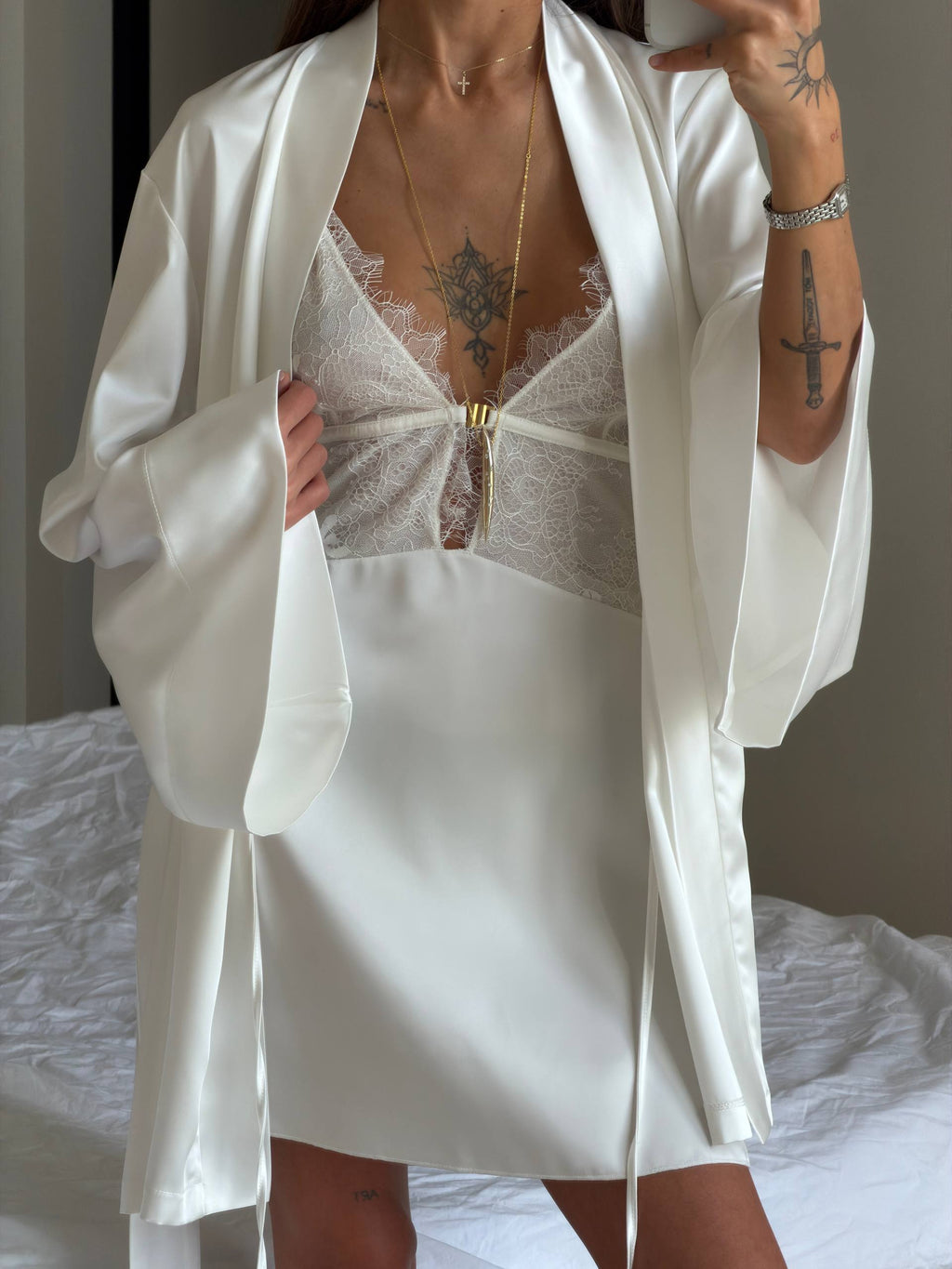 Munique Peignoir in Ivory