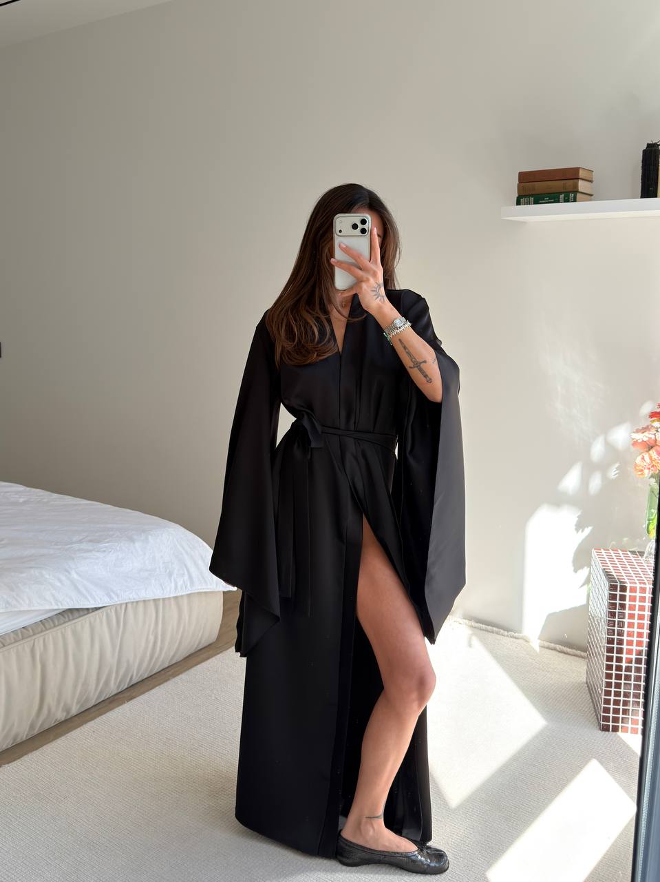 Rosalin robe in Black