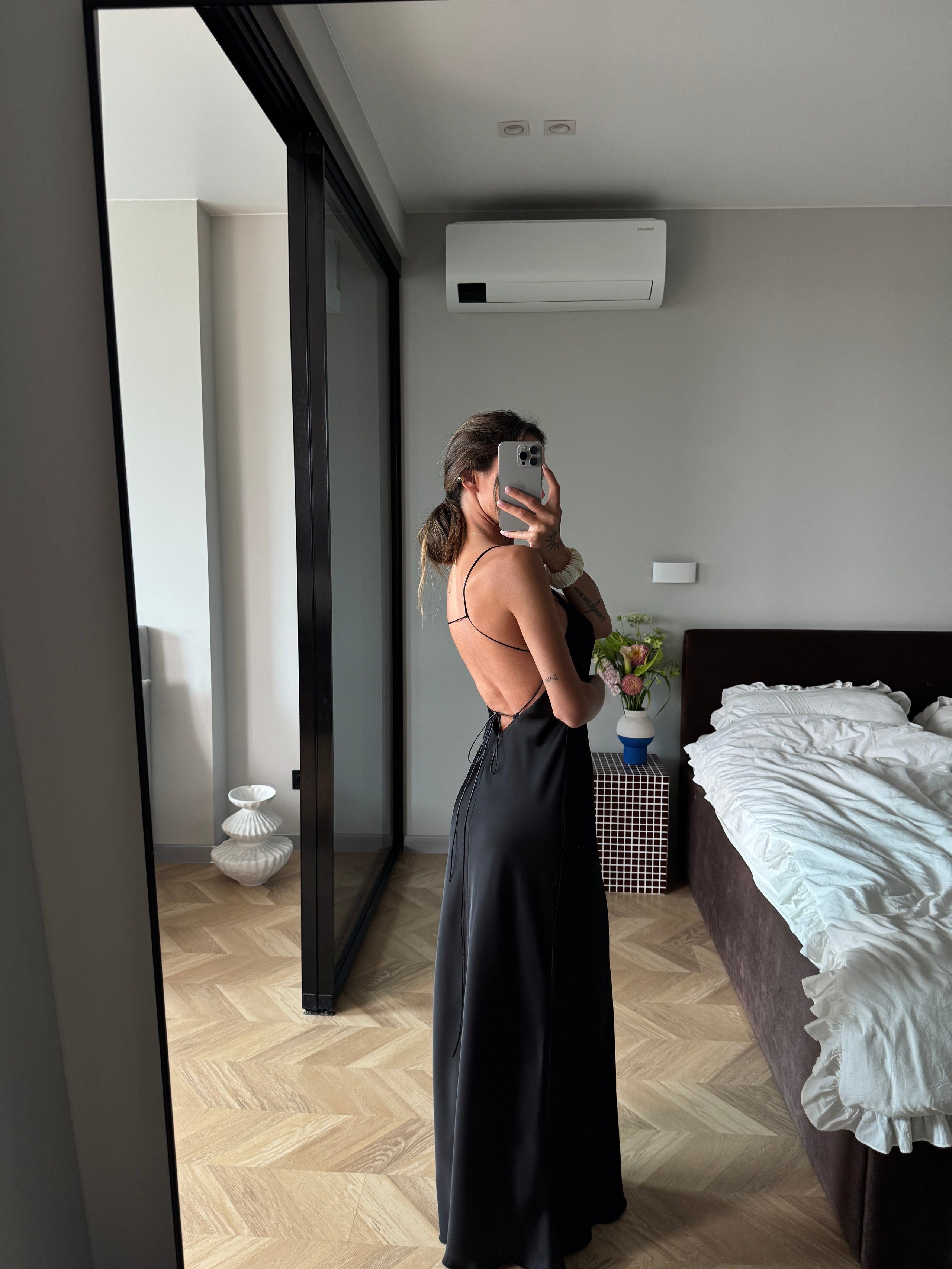 Lilia dress in Black