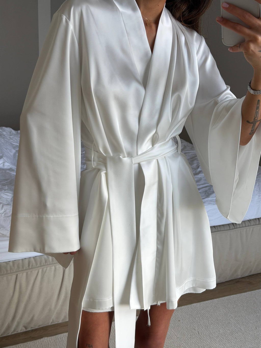 Noir Robe in Ivory