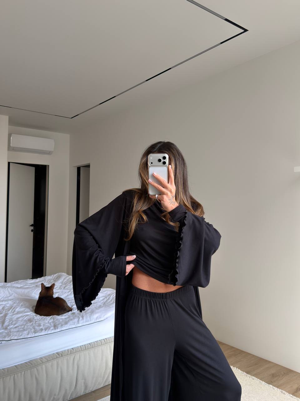 Dreamy in Black