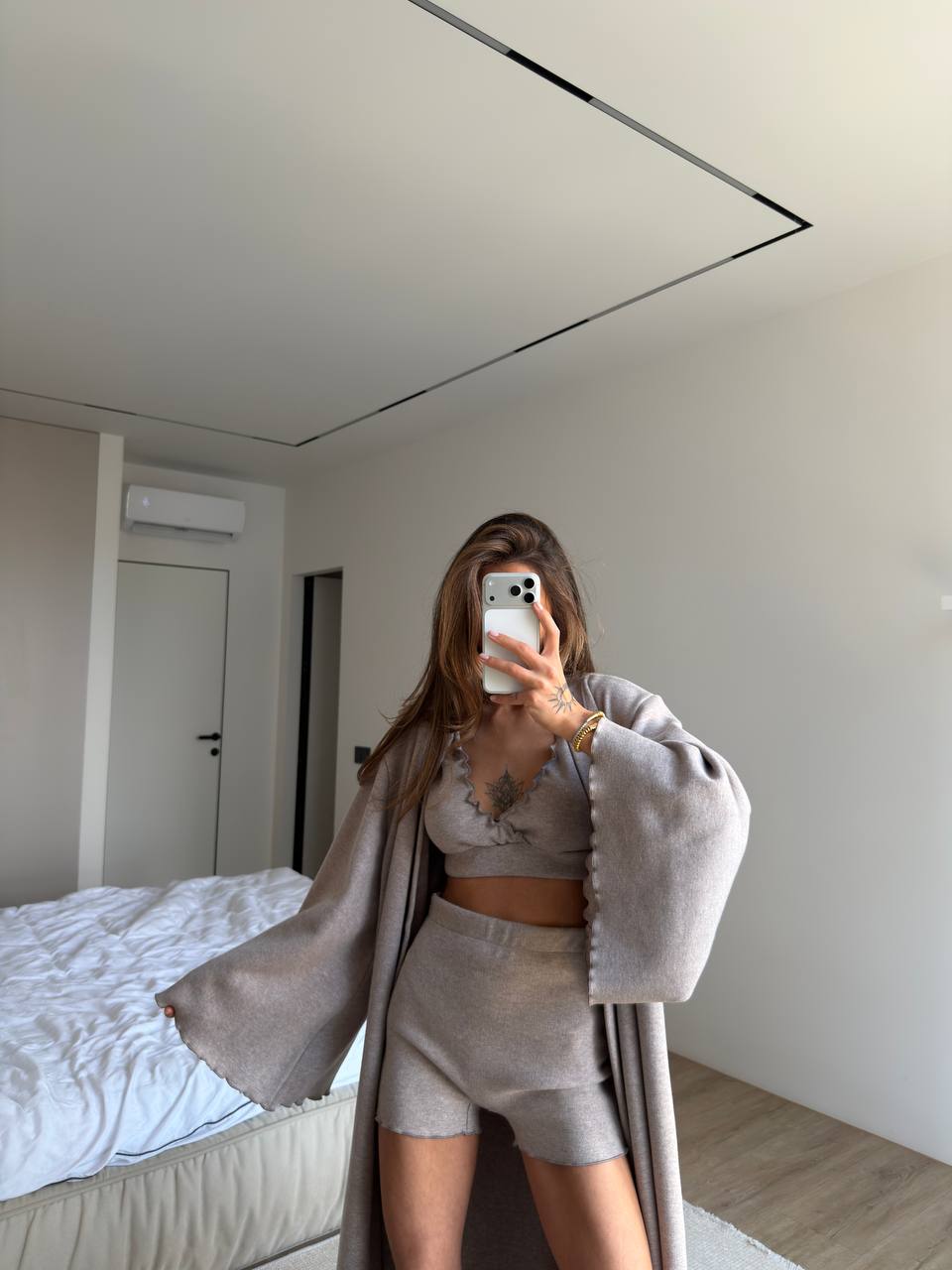 Cloud Touch in Beige