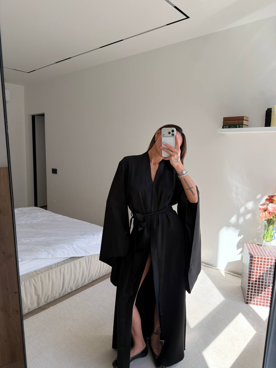 Rosalin robe in Black