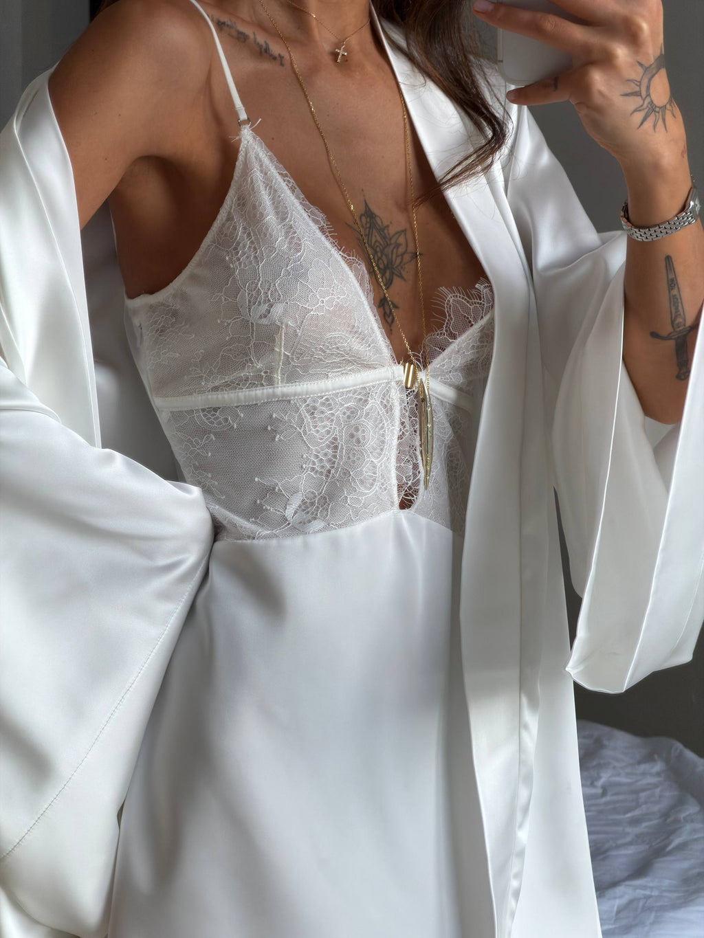 Munique Peignoir in Ivory