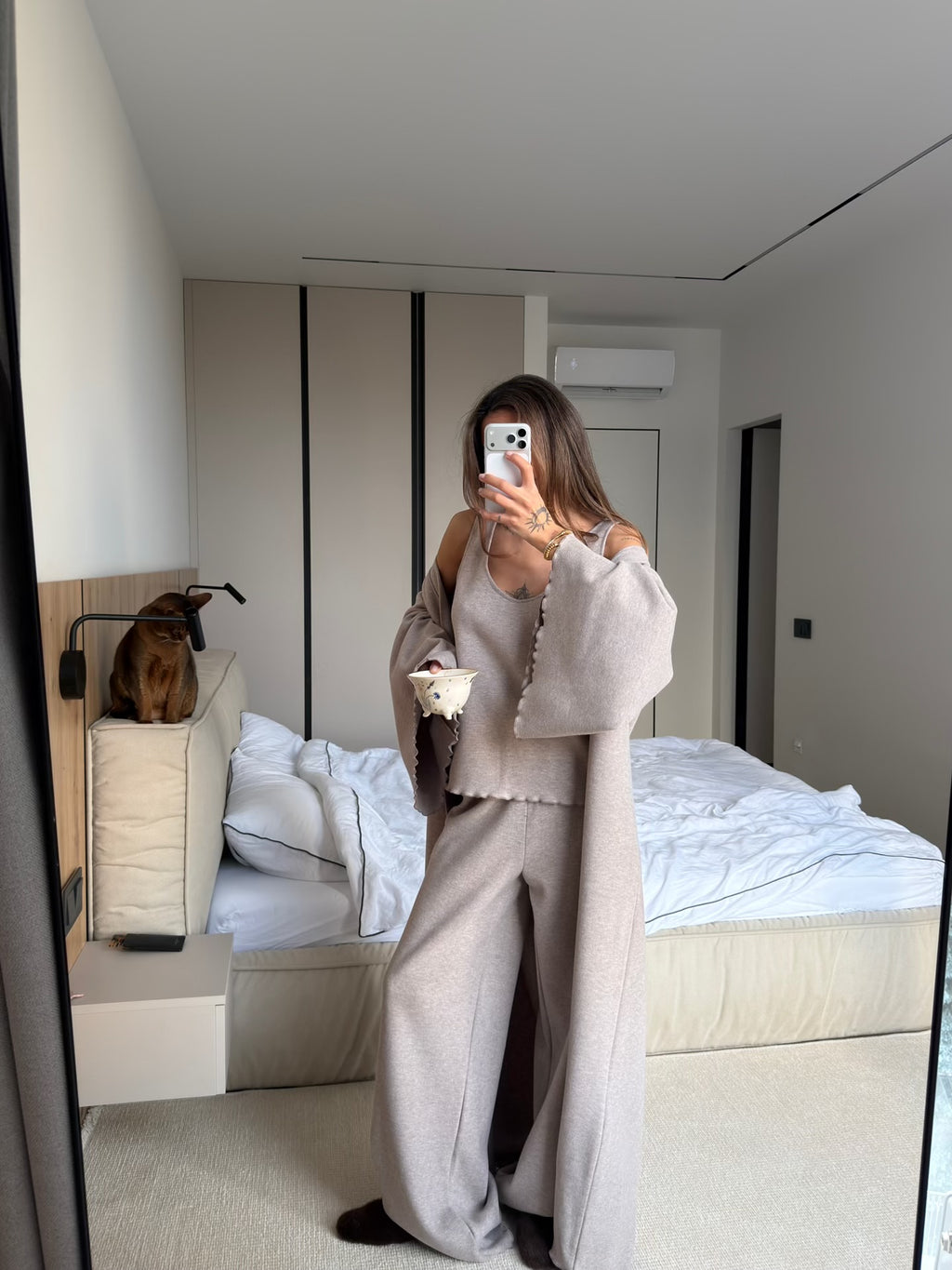 Cloud Touch in Beige