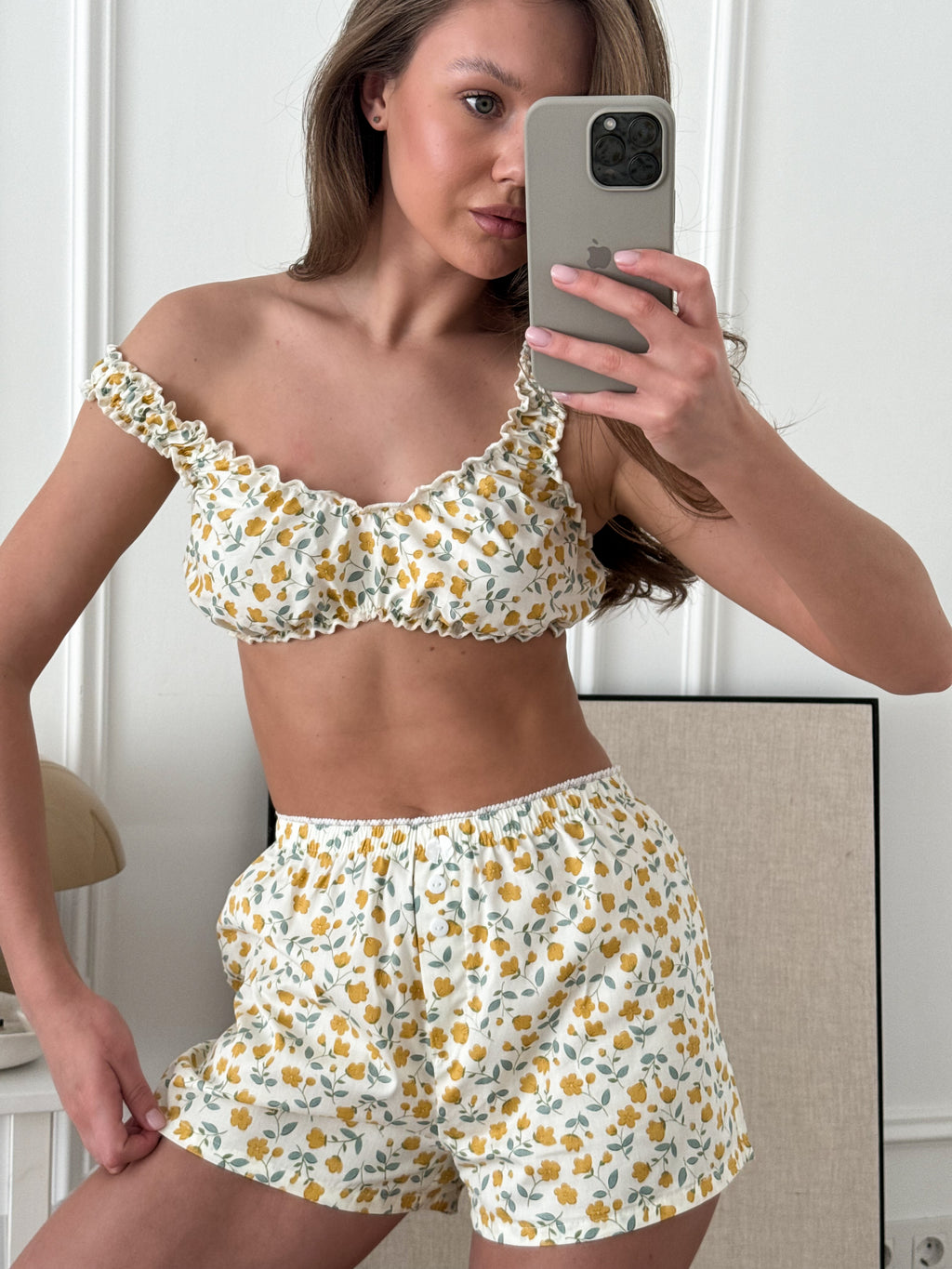 Shorts + top with floral print