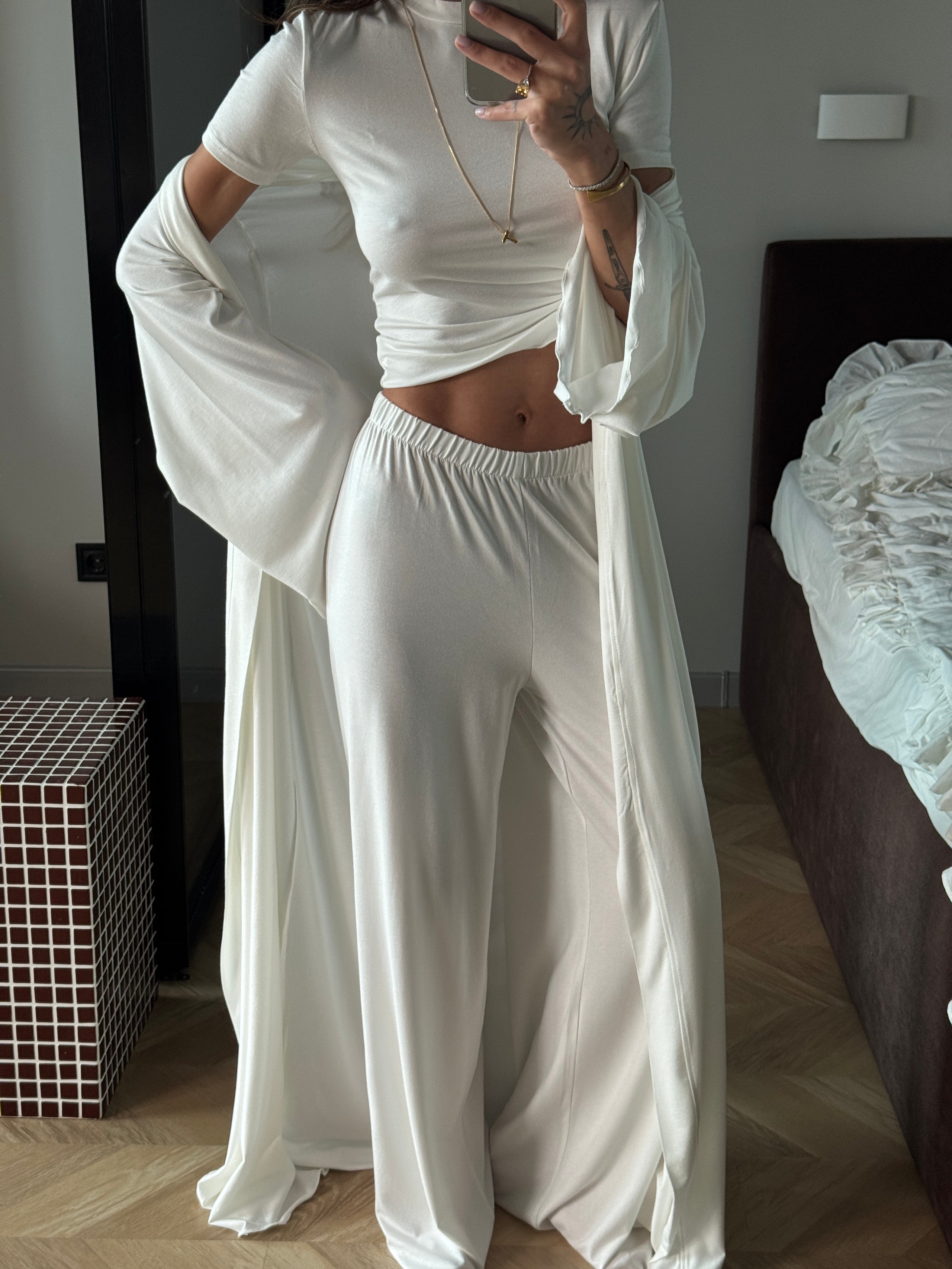 Knitted mocha viscose suit