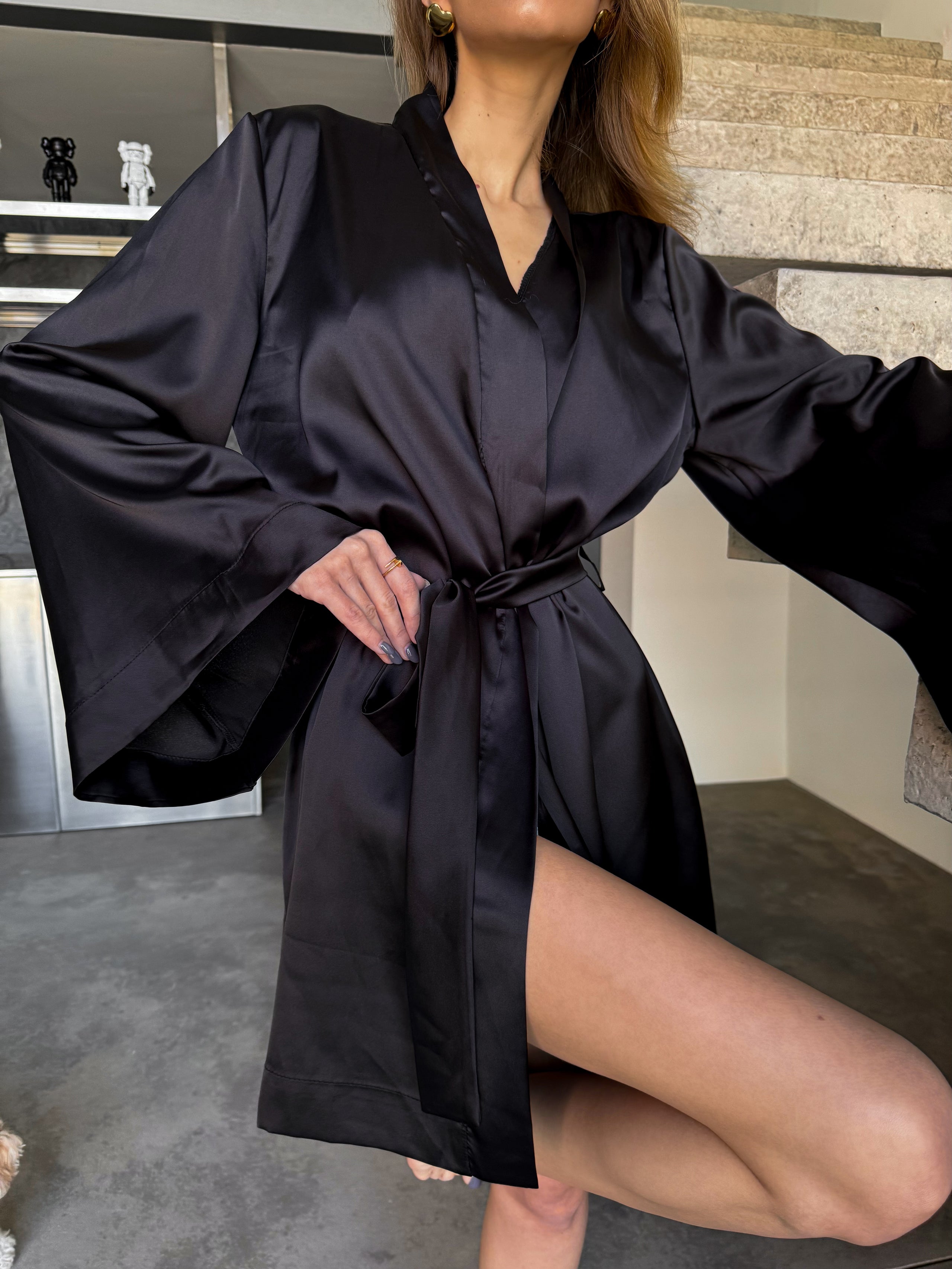 Kimono Odri in Black